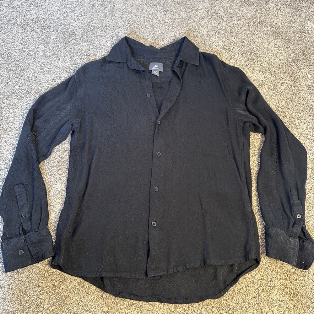 H&M Monochrome Snakeskin Black Career Shirt Button Up Front Top Blouse M‎ Casual